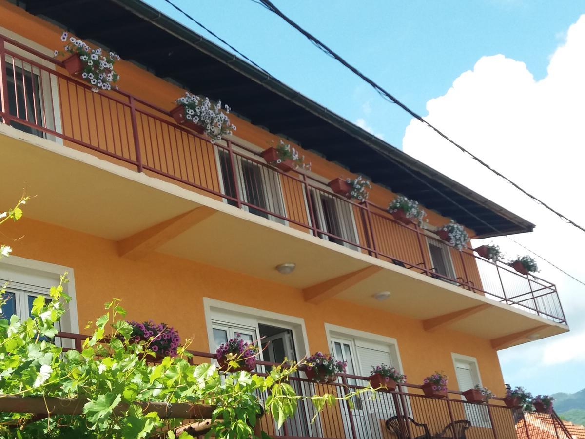 Mirkovic Apartment *