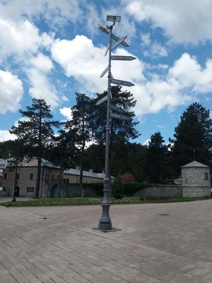 Mirkovic * Cetinje